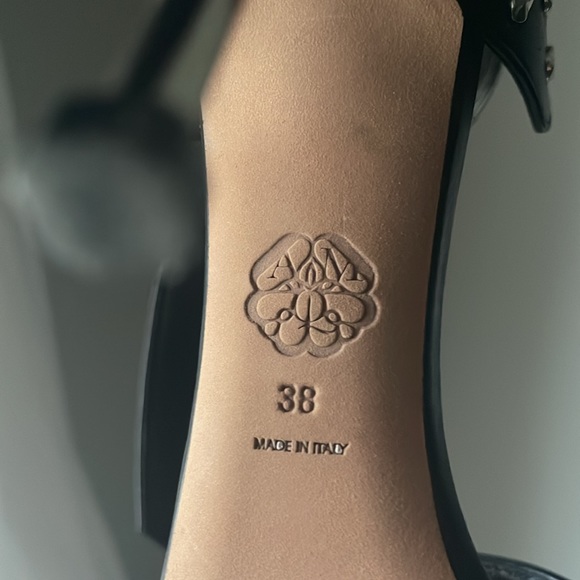 ALEXANDER MCQUEEN Rocker Leather Stud Embellished Sandals - Picture 10 of 13